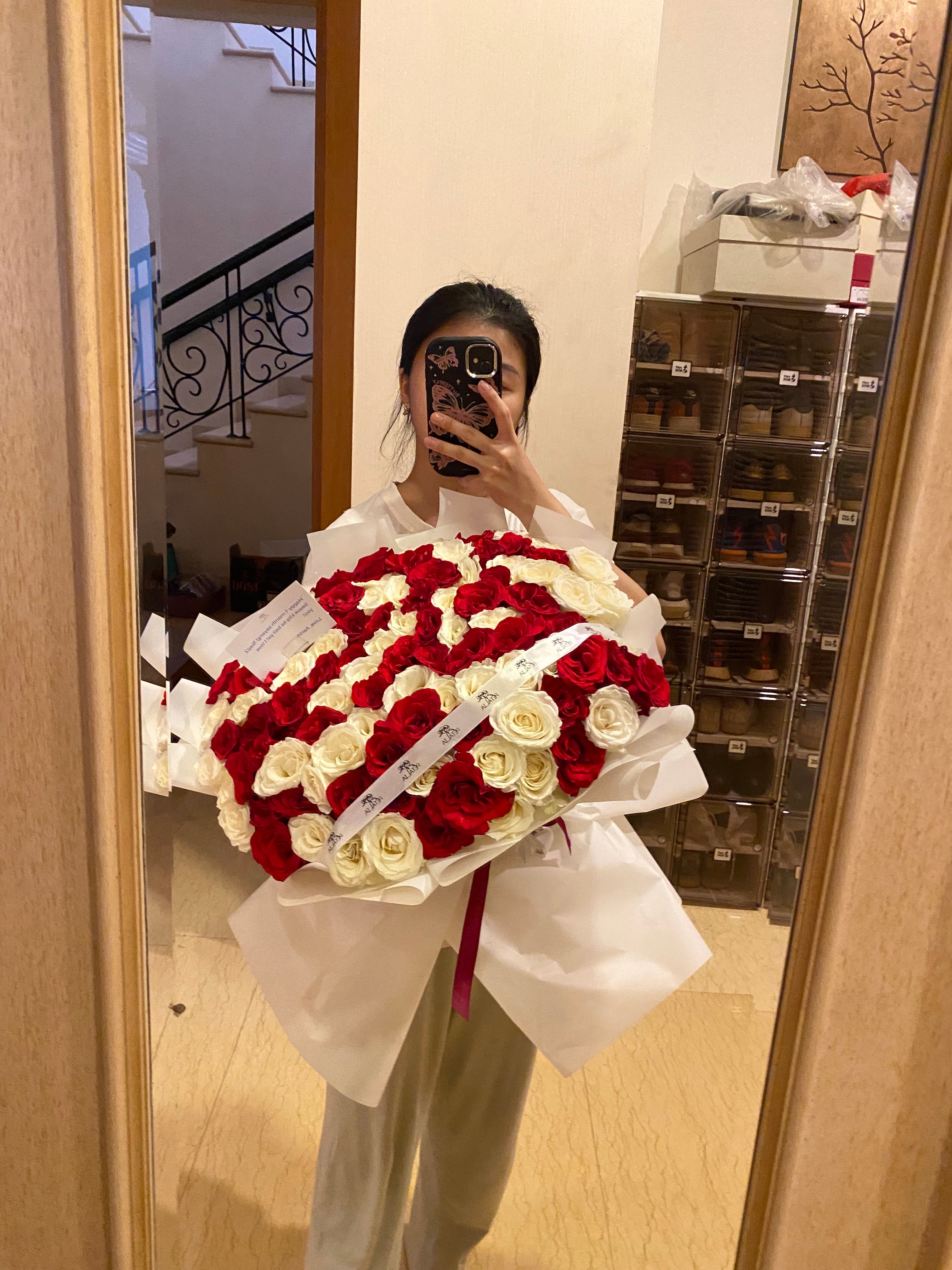 100 Roses