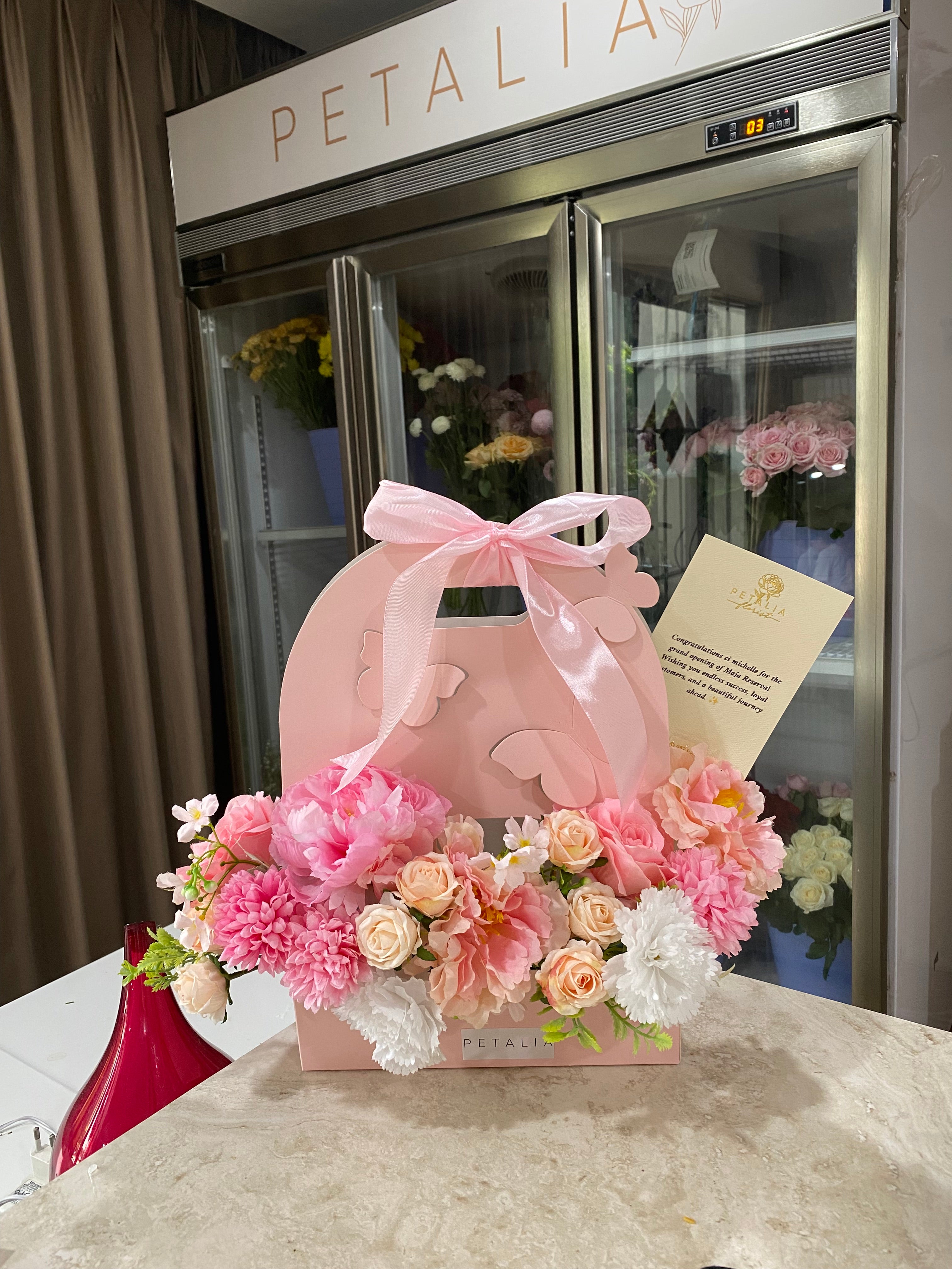 Medium Butterfly Bloombox (Artificial)